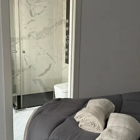 Center Apartment